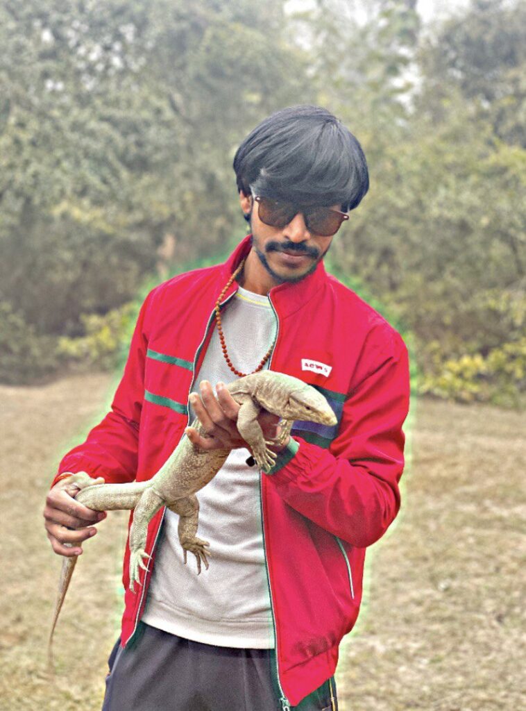 Snake Catcher in Rampur