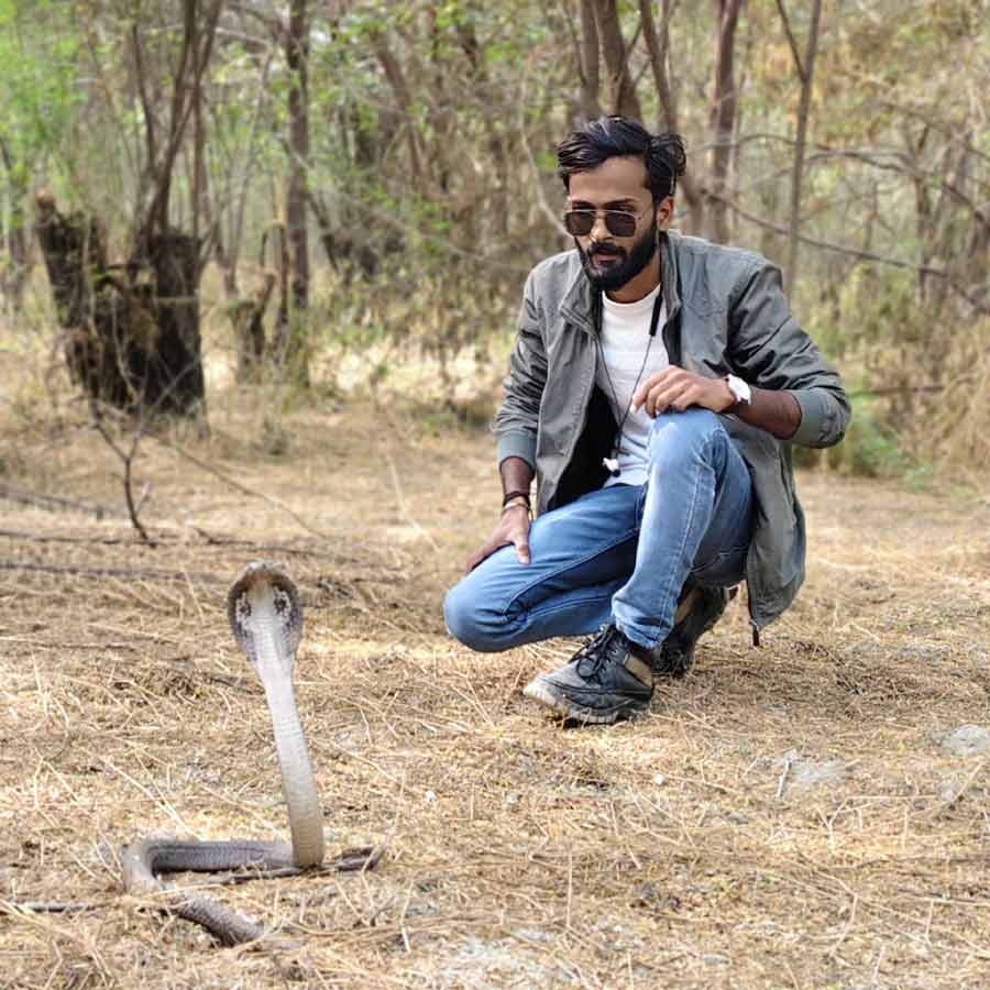 Snake Rescue Team in India snake catcher Sharad Pandey etah