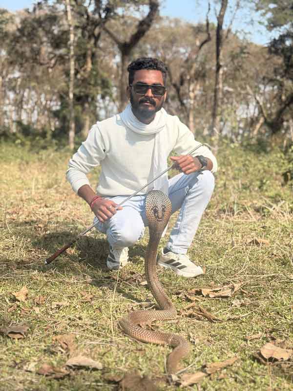 Snake Rescue Team in India Snake Catcher Darjeeling